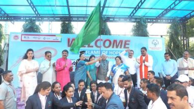 Special Olympic Flashlight Hand Over : राज्यपाल पटेल स्पेशल ओलंपिक टॉर्च हेंड ओवर कार्यक्रम में हुए शामिल…खिलाड़ियों का बढ़ाया उत्साह