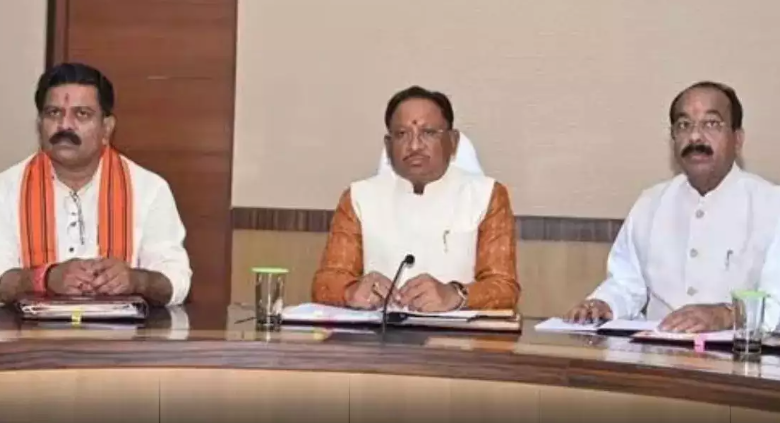 CG- कैबिनेट BIG ब्रेकिंग: साय कैबिनेट के बड़े फैसलें, मोदी की एक और गारंटी पूरी, पढ़िए मंत्रिपरिषद की बैठक के महत्वपूर्ण निर्णय विस्तार से CG- कैबिनेट BIG ब्रेकिंग: साय कैबिनेट के बड़े फैसलें, मोदी की एक और गारंटी पूरी, पढ़िए मंत्रिपरिषद की बैठक के महत्वपूर्ण निर्णय विस्तार से