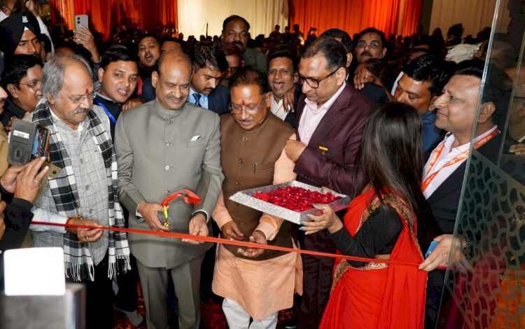 लोकसभा अध्यक्ष ओम बिड़ला एवं CM विष्णुदेव साय ने किया अग्रोहा धाम का लोकार्पण लोकसभा अध्यक्ष ओम बिड़ला एवं CM विष्णुदेव साय ने किया अग्रोहा धाम का लोकार्पण